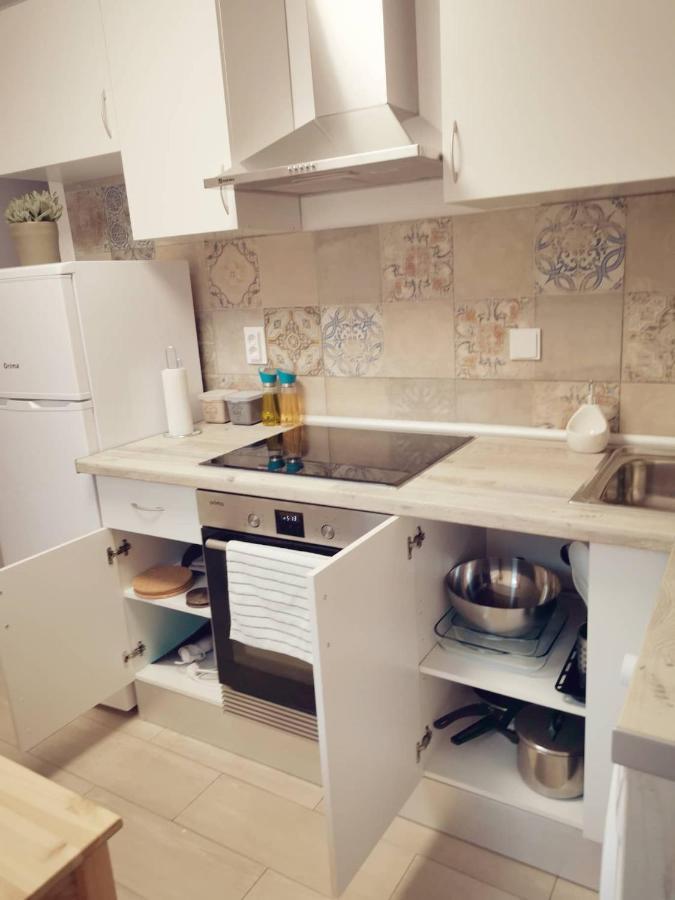 Small House With Private Park And Yard Terrugem Extérieur photo